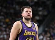 AYX- 东契奇关键节点精彩发挥,g2带队取胜了吗 