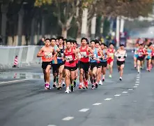 包含马拉松夜战：东城灰熊队淘汰对手渝州貔貅队，临门一脚致胜赛季拐点或已出现的词条