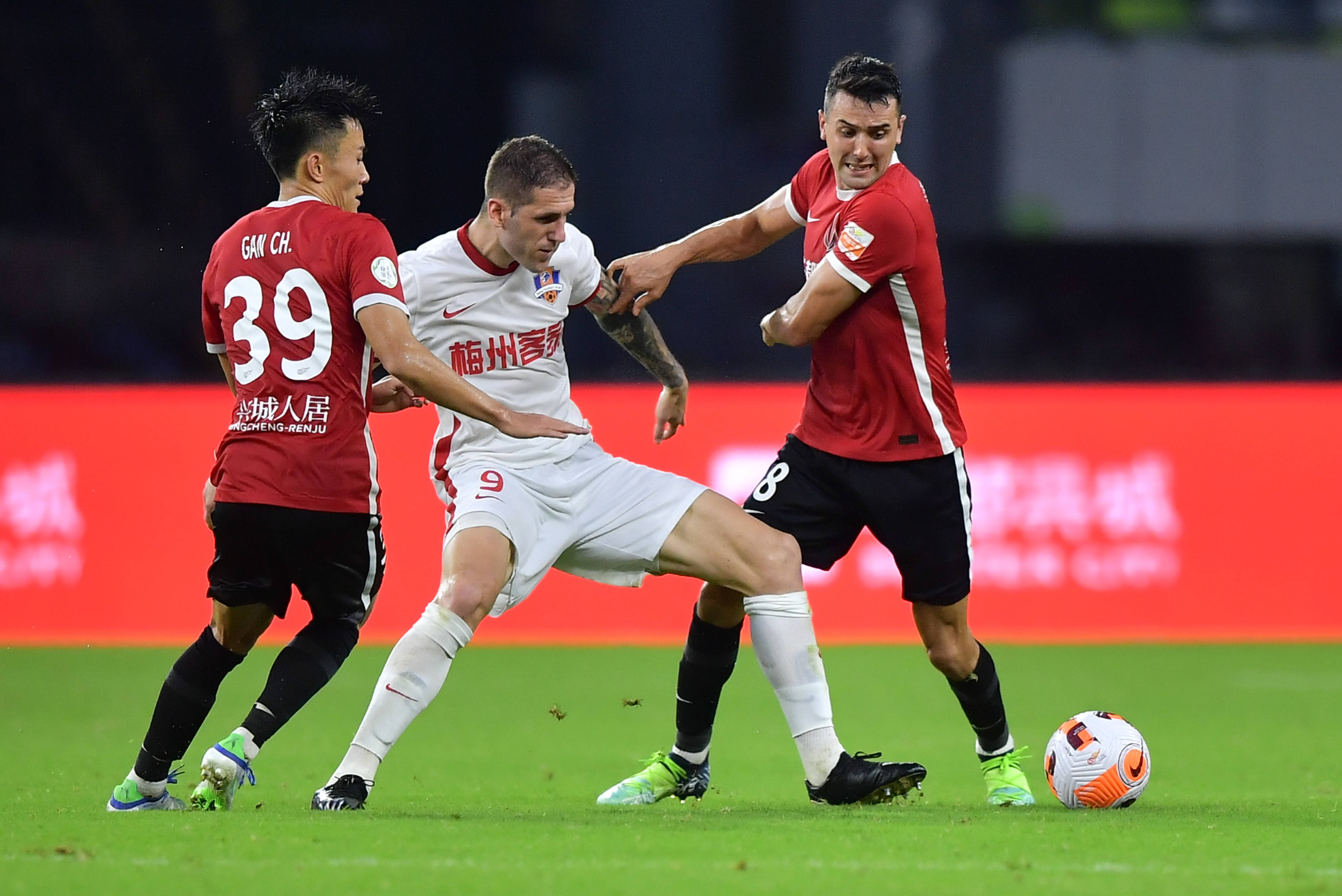 赛前成都蓉城迎来里程碑——中超节点到来,赛场秩序良好,数据趋势出现新变化的简单介绍 赛前成都蓉城迎来里程碑——中超节点到来,赛场秩序良好,数据趋势出现新变化的简单介绍