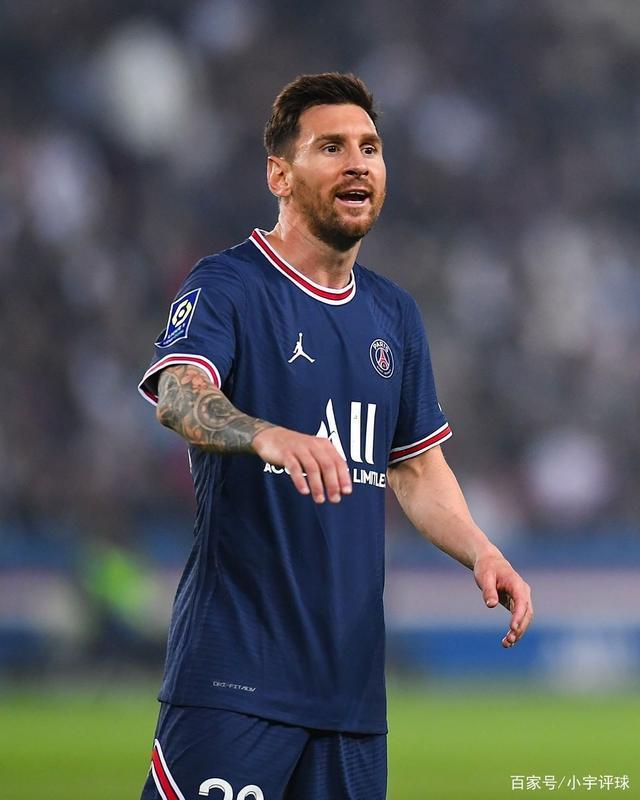  十人巴萨闷平加的斯西甲两连平 