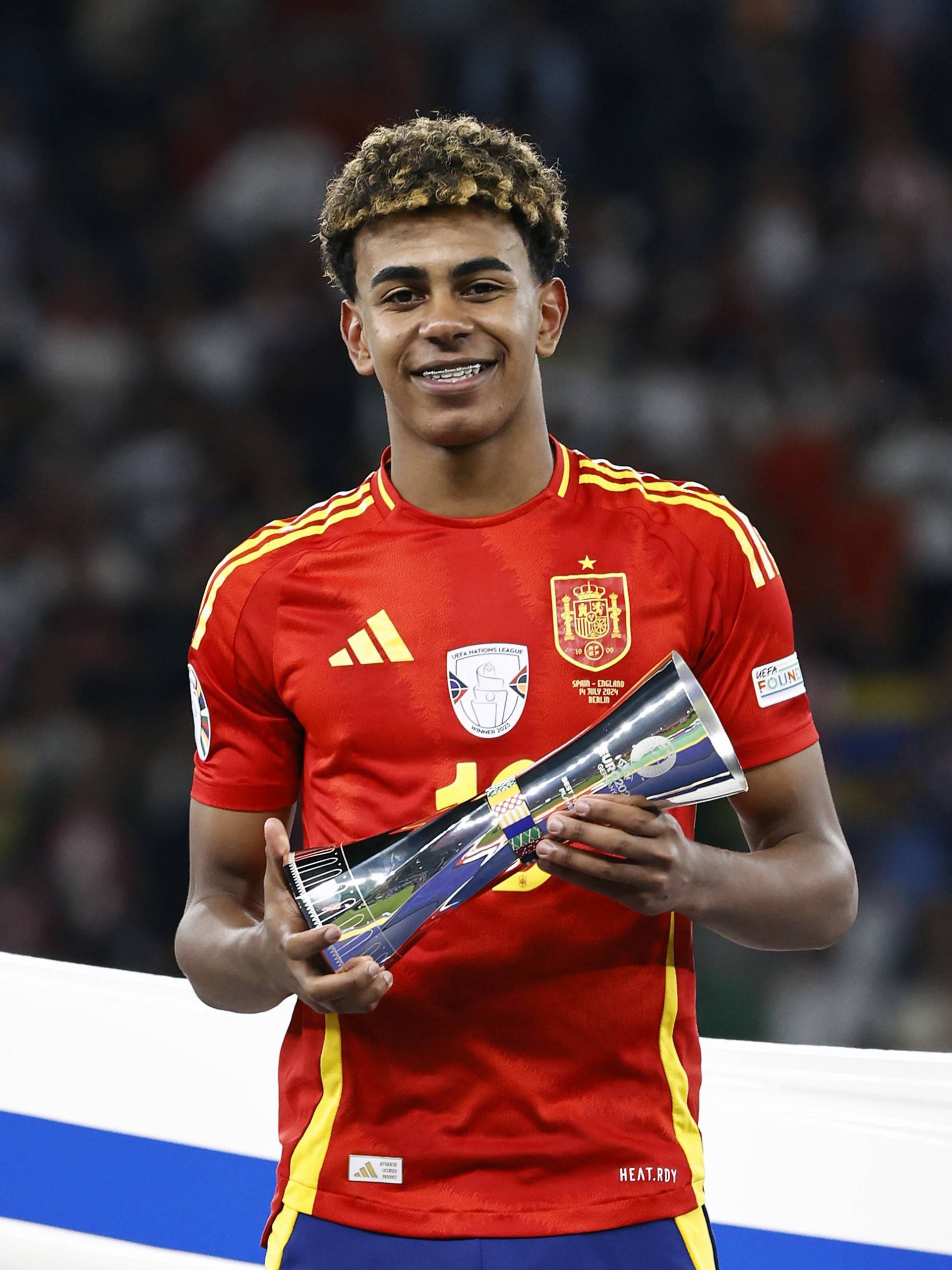 里昂冲刺阶段完成体检，志在法甲名次提升，球迷炸锅，高层口径保持一致的简单介绍