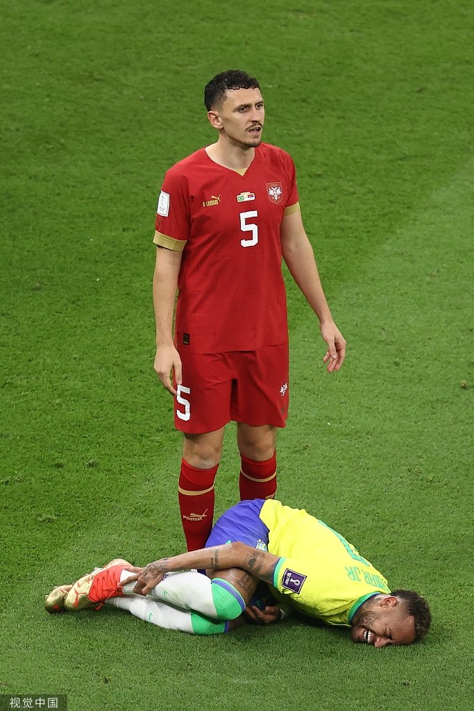  内马尔遭遇七连败,塞尔维亚队教练面临压力了吗 